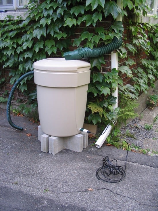 10 Easy Ways to Build Your Own Rain Barrel